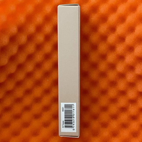 Mellow Cosmetics Lip Gloss in St Tropez - Picture 5 of 8